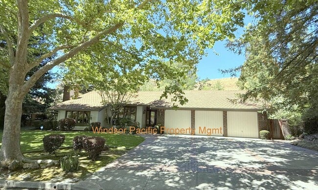 property at 2215 Deer Oak Way
