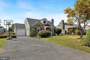 404 Exton Rd in Hatboro, PA - Building Photo