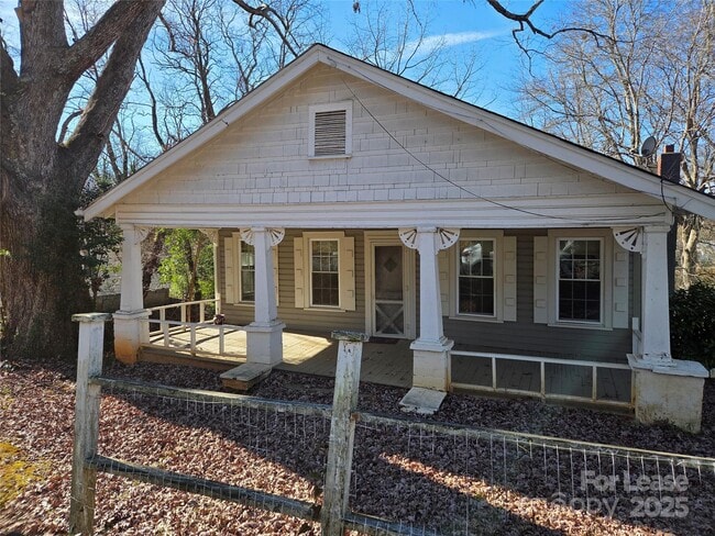 405 S Yates St in Gastonia, NC - Building Photo - Building Photo
