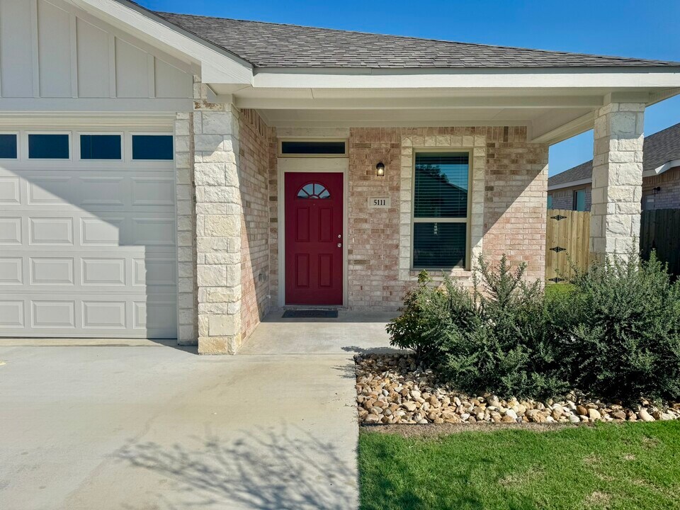5111 Rose Gdn Lp in Killeen, TX - Building Photo