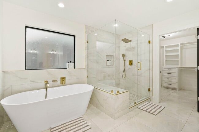 3327 Freshmeadows Dr