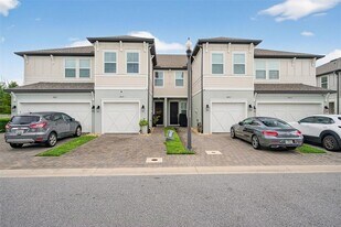 2419 Foggy Creek Cir in Clearwater, FL - Building Photo