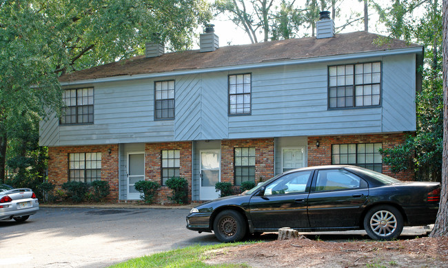 3705 Donovan Dr in Tallahassee, FL - Foto de edificio - Building Photo