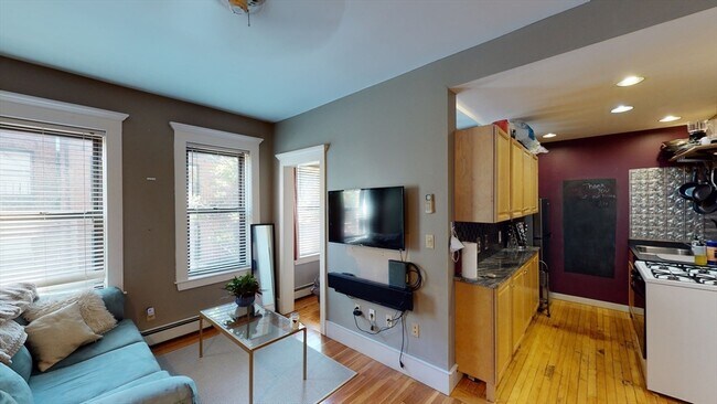 12 Isabella St in Boston, MA - Building Photo - Building Photo