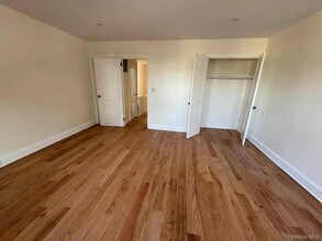 60-50 59th Dr in Queens, NY - Building Photo - Building Photo