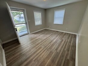 1111 Lancaster St in Durham, NC - Building Photo - Building Photo