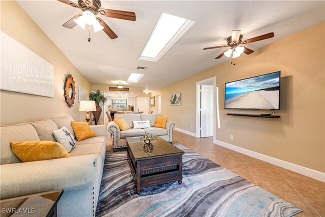 560 9th Ave S in Naples, FL - Building Photo - Building Photo