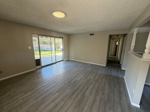 2291 Fig St in Simi Valley, CA - Building Photo - Building Photo