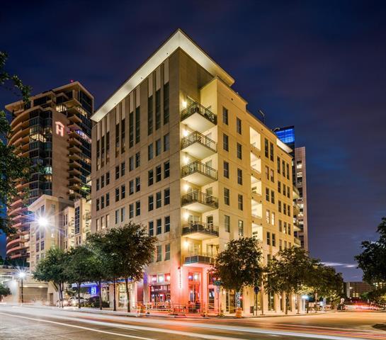 2323 N Houston St in Dallas, TX - Building Photo