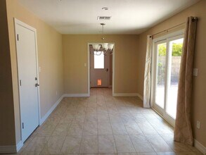 4226 E Ahwatukee Dr in Phoenix, AZ - Building Photo - Building Photo
