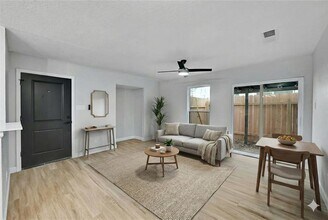 9803 Aberdeen Way in Austin, TX - Building Photo - Building Photo