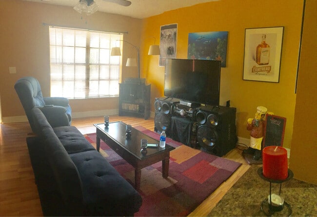 4021 My Lady Ln