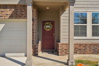 251 Antler Bnd in San Antonio, TX - Building Photo - Building Photo