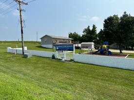 2552 Smith Ave in Marshalltown, IA - Building Photo