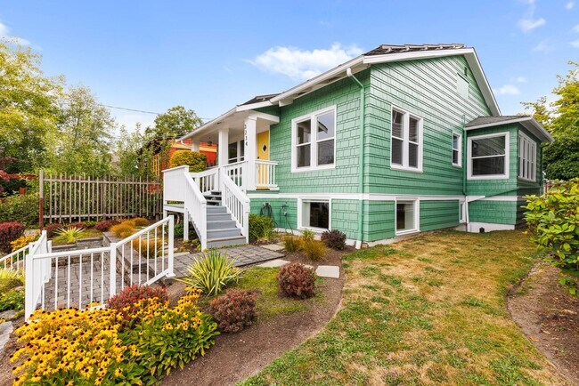 3234 33rd Ave S in Seattle, WA - Building Photo - Building Photo