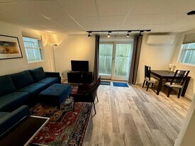 39 Central Ave, Unit 2 in South Burlington, VT - Building Photo