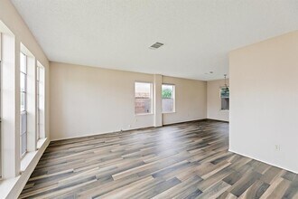 13202 Amasia Dr in Austin, TX - Building Photo - Building Photo