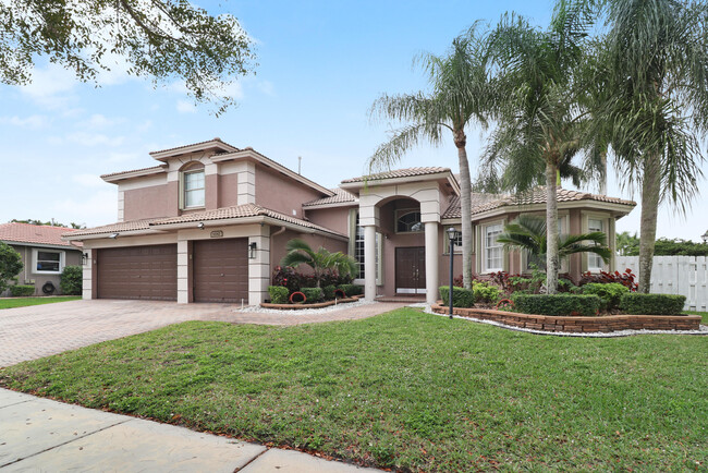 1142 NW 141st Ave in Pembroke Pines, FL - Building Photo - Building Photo