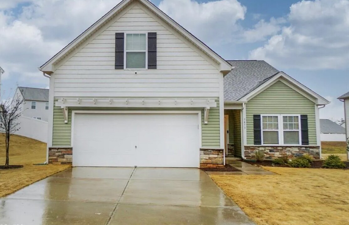 3473 Vickrey Meadow Dr in High Point, NC - Building Photo