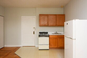 1053 W George St in Chicago, IL - Building Photo - Building Photo