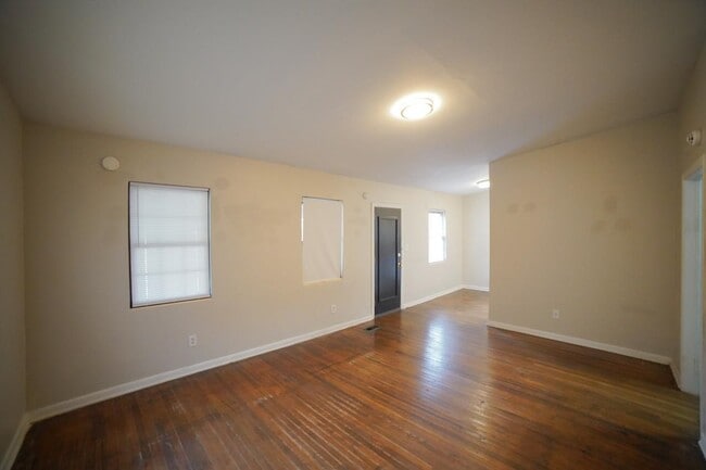 2031 Holmes St in Tallahassee, FL - Building Photo - Building Photo