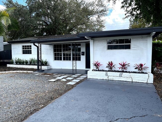 property at 5720 Sheridan St