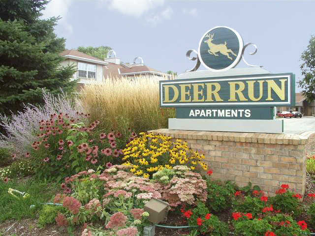 Deer Run Apartments in Milwaukee, WI - Building Photo