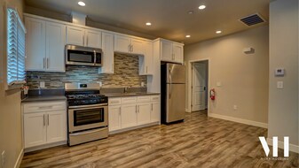 1034 W 22nd St in Los Angeles, CA - Building Photo