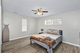505 Ward Ave NE, Unit Apartment A in Huntsville, AL - Foto de edificio - Building Photo