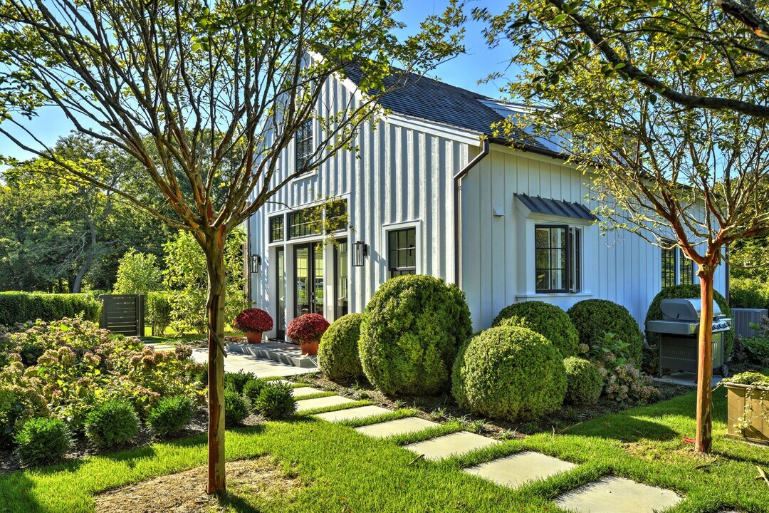 12 Further Ct in Amagansett, NY - Building Photo