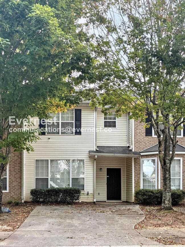 2479 Brianna Dr