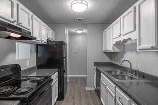 The Grove on Brockington in Sherwood, AR - Building Photo