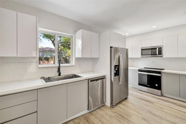 property at 843 SW 20th St