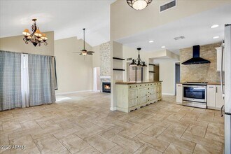 1644 N Ventura Ln in Tempe, AZ - Building Photo - Building Photo