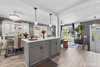 50 Burton Dr in Howell, NJ - Building Photo - Building Photo