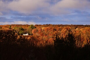 327 S Adams St, Unit B in Saint Croix Falls, WI - Building Photo