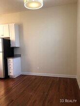 1058 N Damen Ave in Chicago, IL - Building Photo - Building Photo