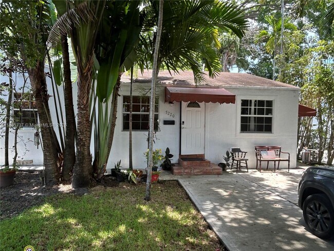 property at 5220 SW 5th St