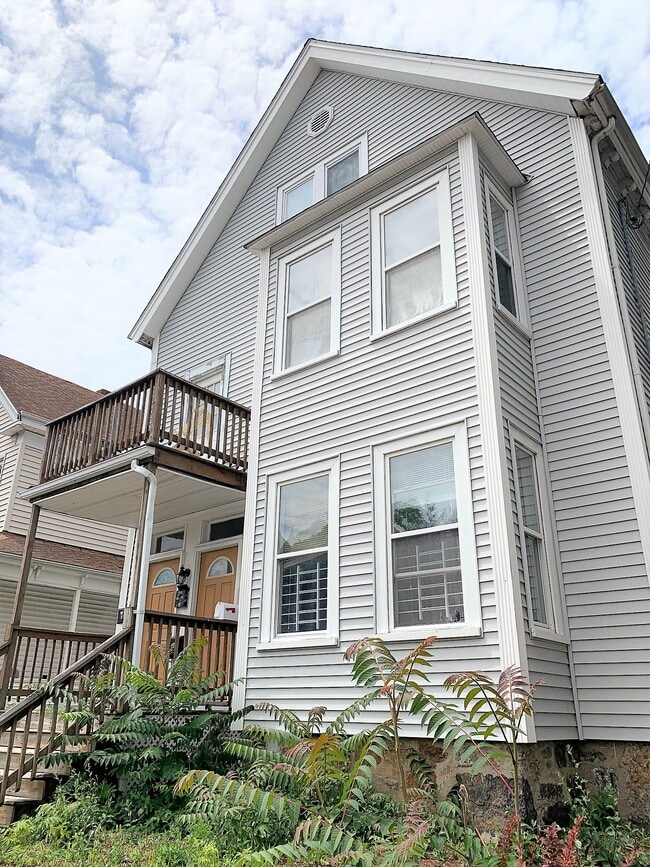 7 Reedsdale St, Unit 2