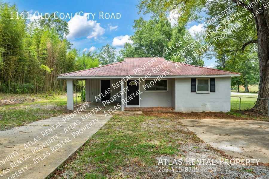 1161 Old Coal City Rd in Pell City, AL - Building Photo