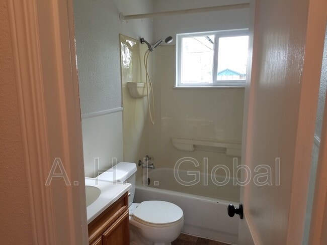 4201 S Bowie St in Amarillo, TX - Building Photo - Building Photo