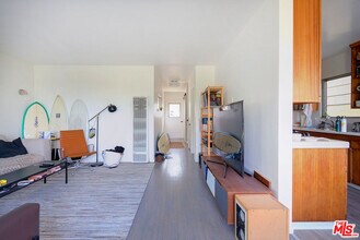 555 Agate St in Laguna Beach, CA - Building Photo - Building Photo