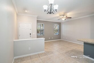 7554 Tamarind Ave in Tampa, FL - Foto de edificio - Building Photo