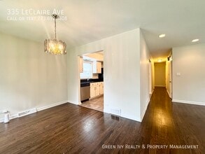 335 Leclaire Ave in Wilmette, IL - Building Photo - Building Photo