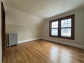 2015 Laurel Ave in St. Paul, MN - Building Photo - Building Photo