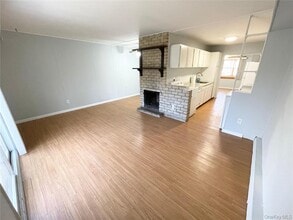 34 Wooded Way in Calverton, NY - Building Photo - Building Photo