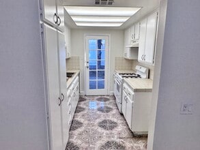 14156 Oro Grande St in Sylmar, CA - Building Photo - Building Photo