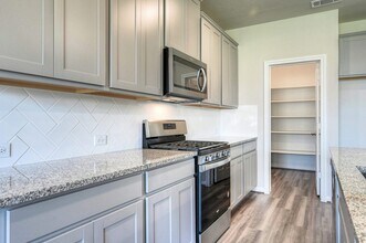 2642 Blue Abbot Dr in Fresno, TX - Building Photo - Building Photo