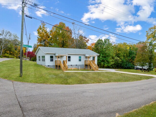 6900 Seaver Dr NW in Knoxville, TN - Building Photo - Building Photo