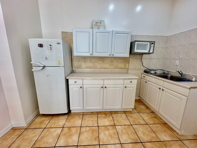 6500 SW 160th Ct, Unit Efficiency